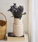 Load image into Gallery viewer, Minimalistic Heaven Vase - Beige
