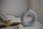 Load image into Gallery viewer, Sky mini Donut Vase
